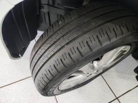 TOYOTA Yaris Hatch 1.5 16V 4P FLEX XL PLUS CONNECT MULTIDRIVE AUTOMTICO CVT, Foto 14