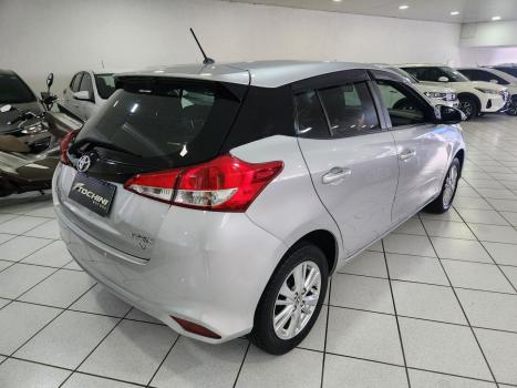 TOYOTA Yaris Hatch 1.3 16V 4P FLEX XL MULTIDRIVE AUTOM�TICO CVT, Foto 9