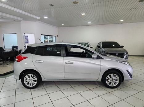 TOYOTA Yaris Hatch 1.3 16V 4P FLEX XL MULTIDRIVE AUTOM�TICO CVT, Foto 10