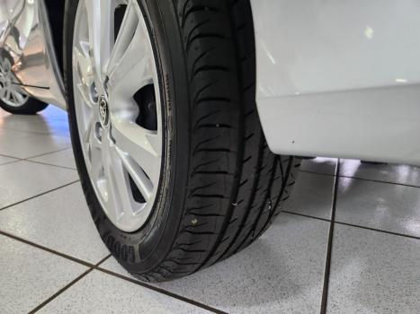 TOYOTA Yaris Hatch 1.3 16V 4P FLEX XL MULTIDRIVE AUTOM�TICO CVT, Foto 13