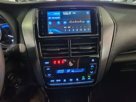 TOYOTA Yaris Hatch 1.5 16V 4P FLEX XL MULTIDRIVE AUTOM�TICO CVT, Foto 10