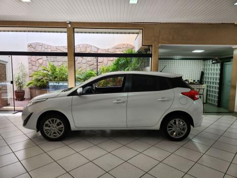 TOYOTA Yaris Hatch 1.5 16V 4P FLEX XL PLUS CONNECT MULTIDRIVE AUTOM�TICO CVT, Foto 4