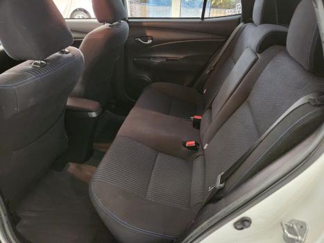 TOYOTA Yaris Hatch 1.5 16V 4P FLEX XL PLUS CONNECT MULTIDRIVE AUTOM�TICO CVT, Foto 9