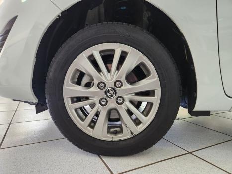 TOYOTA Yaris Hatch 1.5 16V 4P FLEX XL PLUS CONNECT MULTIDRIVE AUTOM�TICO CVT, Foto 13