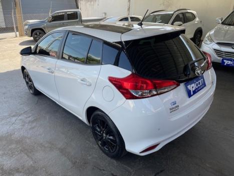 TOYOTA Yaris Hatch 1.3 16V 4P FLEX XL PLUS TECH MULTIDRIVE AUTOM�TICO CVT, Foto 3
