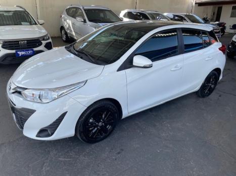 TOYOTA Yaris Hatch 1.3 16V 4P FLEX XL PLUS TECH MULTIDRIVE AUTOM�TICO CVT, Foto 4