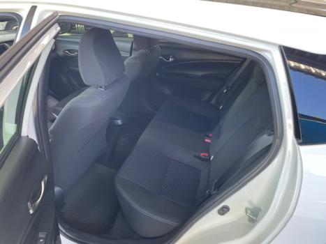 TOYOTA Yaris Hatch 1.3 16V 4P FLEX XL PLUS TECH MULTIDRIVE AUTOM�TICO CVT, Foto 13