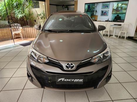 TOYOTA Yaris Hatch 1.5 16V 4P FLEX XLS CONNECT MULTIDRIVE AUTOM�TICO CVT, Foto 2