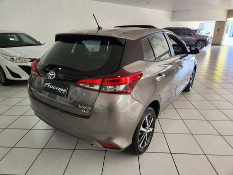 TOYOTA Yaris Hatch 1.5 16V 4P FLEX XLS CONNECT MULTIDRIVE AUTOM�TICO CVT, Foto 12