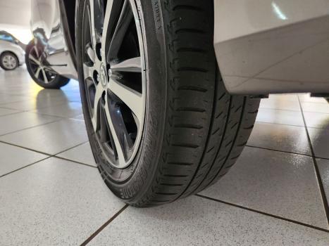 TOYOTA Yaris Hatch 1.5 16V 4P FLEX XLS CONNECT MULTIDRIVE AUTOM�TICO CVT, Foto 16