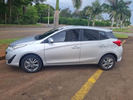 TOYOTA Yaris Hatch 1.5 16V 4P FLEX XL PLUS CONNECT MULTIDRIVE AUTOM�TICO CVT, Foto 2