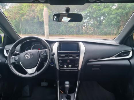 TOYOTA Yaris Hatch 1.5 16V 4P FLEX XL PLUS CONNECT MULTIDRIVE AUTOM�TICO CVT, Foto 7