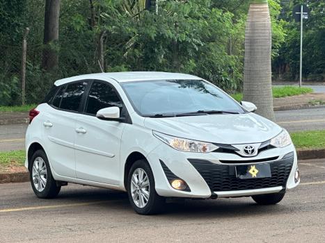 TOYOTA Yaris Hatch 1.3 16V 4P FLEX XL PLUS TECH MULTIDRIVE AUTOM�TICO CVT, Foto 1