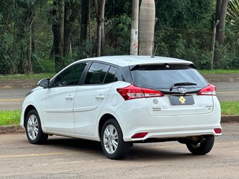 TOYOTA Yaris Hatch 1.3 16V 4P FLEX XL PLUS TECH MULTIDRIVE AUTOM�TICO CVT, Foto 5