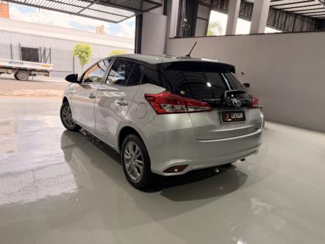 TOYOTA Yaris Hatch 1.5 16V 4P FLEX XL PLUS CONNECT MULTIDRIVE AUTOM�TICO CVT, Foto 11