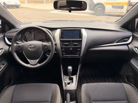 TOYOTA Yaris Hatch 1.5 16V 4P FLEX XL PLUS CONNECT MULTIDRIVE AUTOM�TICO CVT, Foto 9
