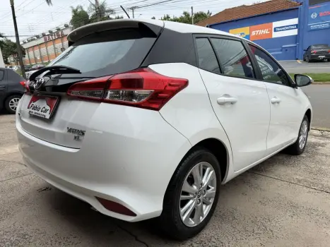 TOYOTA Yaris Hatch 1.3 16V 4P FLEX XL MULTIDRIVE AUTOM�TICO CVT, Foto 13