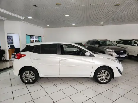 TOYOTA Yaris Hatch 1.5 16V 4P FLEX XL PLUS CONNECT MULTIDRIVE AUTOM�TICO CVT, Foto 11