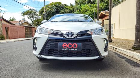 TOYOTA Yaris Hatch 1.5 16V 4P FLEX XL MULTIDRIVE AUTOM�TICO CVT, Foto 2