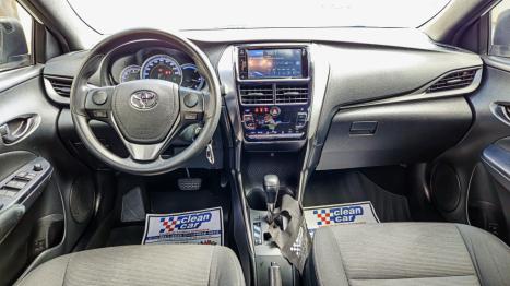 TOYOTA Yaris Hatch 1.5 16V 4P FLEX XL MULTIDRIVE AUTOM�TICO CVT, Foto 8