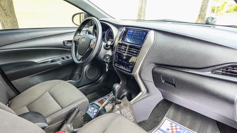 TOYOTA Yaris Hatch 1.5 16V 4P FLEX XL MULTIDRIVE AUTOM�TICO CVT, Foto 9