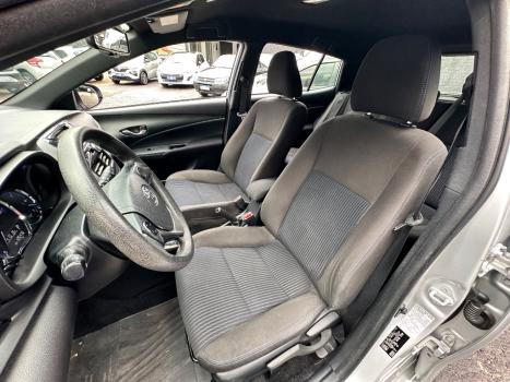 TOYOTA Yaris Hatch 1.3 16V 4P FLEX XL MULTIDRIVE AUTOM�TICO CVT, Foto 8