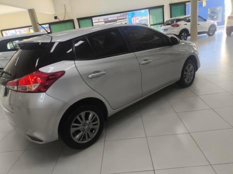TOYOTA Yaris Hatch 1.5 16V 4P FLEX XL PLUS CONNECT MULTIDRIVE AUTOM�TICO CVT, Foto 13