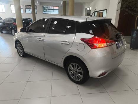 TOYOTA Yaris Hatch 1.5 16V 4P FLEX XL PLUS CONNECT MULTIDRIVE AUTOM�TICO CVT, Foto 19