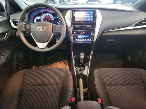 TOYOTA Yaris Hatch 1.3 16V 4P FLEX XL PLUS TECH MULTIDRIVE AUTOM�TICO CVT, Foto 6