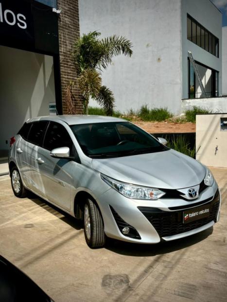 TOYOTA Yaris Hatch 1.5 16V 4P FLEX XL MULTIDRIVE AUTOM�TICO CVT, Foto 2