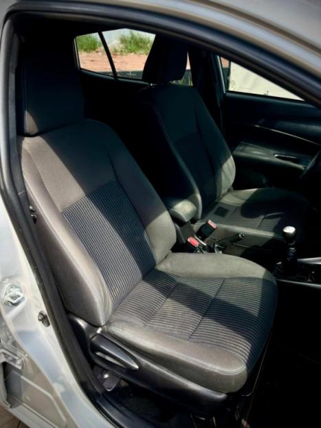 TOYOTA Yaris Hatch 1.5 16V 4P FLEX XL MULTIDRIVE AUTOM�TICO CVT, Foto 7