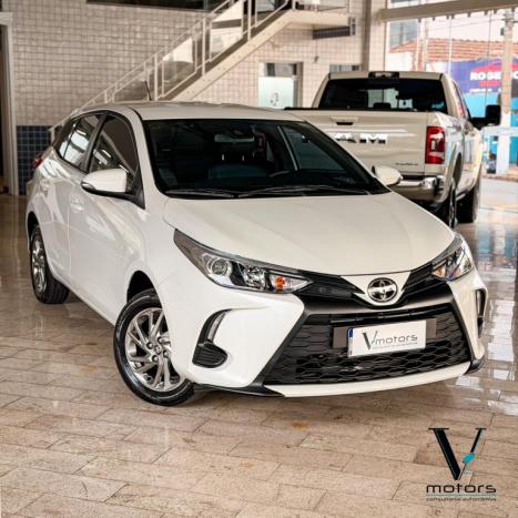 TOYOTA Yaris Hatch 1.5 16V 4P FLEX XS MULTIDRIVE AUTOM�TICO CVT, Foto 5