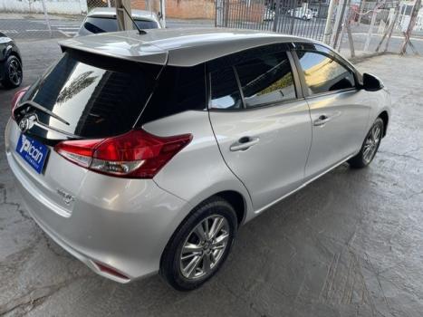 TOYOTA Yaris Hatch 1.5 16V 4P FLEX XL PLUS CONNECT MULTIDRIVE AUTOM�TICO CVT, Foto 2