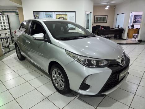 TOYOTA Yaris Hatch 1.5 16V 4P FLEX XS CONNECT MULTIDRIVE AUTOM�TICO CVT, Foto 3