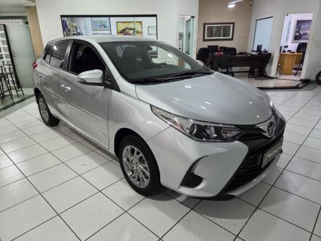 TOYOTA Yaris Hatch 1.5 16V 4P FLEX XS CONNECT MULTIDRIVE AUTOM�TICO CVT, Foto 3