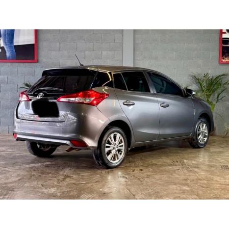TOYOTA Yaris Hatch 1.5 16V 4P FLEX XL PLUS CONNECT MULTIDRIVE AUTOM�TICO CVT, Foto 4