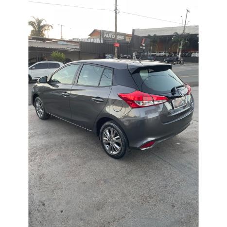 TOYOTA Yaris Hatch 1.5 16V 4P FLEX XL PLUS CONNECT MULTIDRIVE AUTOM�TICO CVT, Foto 9
