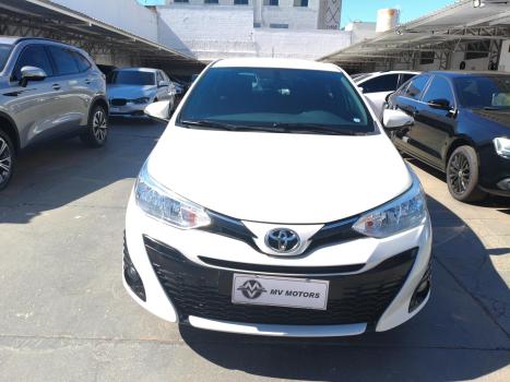 TOYOTA Yaris Hatch 1.5 16V 4P FLEX XS MULTIDRIVE AUTOM�TICO CVT, Foto 2