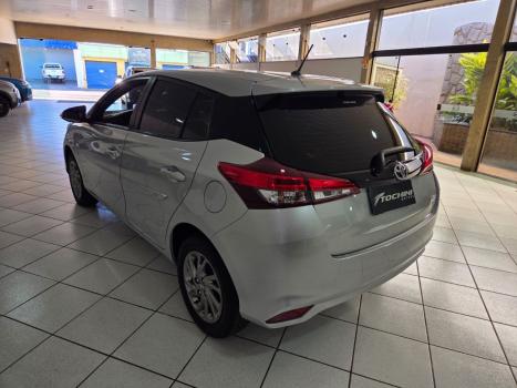 TOYOTA Yaris Hatch 1.5 16V 4P FLEX XS CONNECT MULTIDRIVE AUTOM�TICO CVT, Foto 4