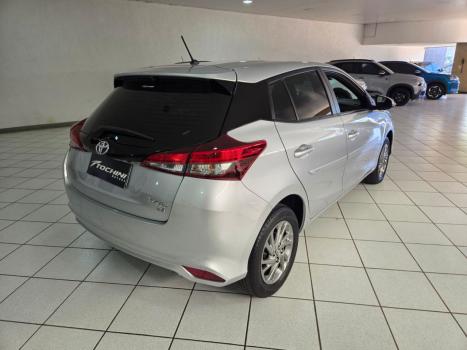 TOYOTA Yaris Hatch 1.5 16V 4P FLEX XS CONNECT MULTIDRIVE AUTOM�TICO CVT, Foto 5