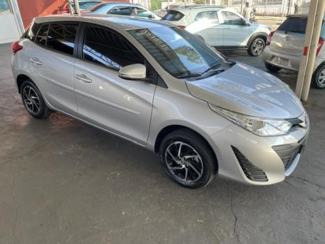 TOYOTA Yaris Hatch 1.3 16V 4P FLEX XL MULTIDRIVE AUTOM�TICO CVT, Foto 8