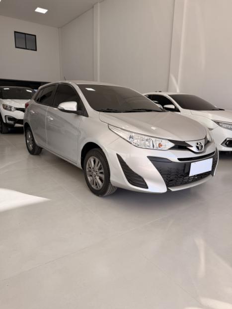 TOYOTA Yaris Hatch 1.5 16V 4P FLEX XL PLUS CONNECT MULTIDRIVE AUTOM�TICO CVT, Foto 2