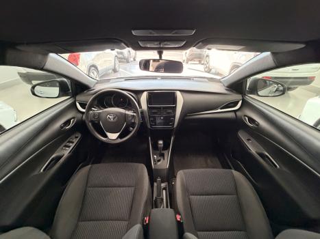 TOYOTA Yaris Hatch 1.5 16V 4P FLEX XL PLUS CONNECT MULTIDRIVE AUTOM�TICO CVT, Foto 10