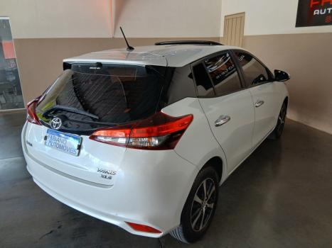 TOYOTA Yaris Hatch 1.5 16V 4P FLEX XLS CONNECT MULTIDRIVE AUTOM�TICO CVT, Foto 2
