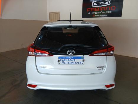 TOYOTA Yaris Hatch 1.5 16V 4P FLEX XLS CONNECT MULTIDRIVE AUTOM�TICO CVT, Foto 8