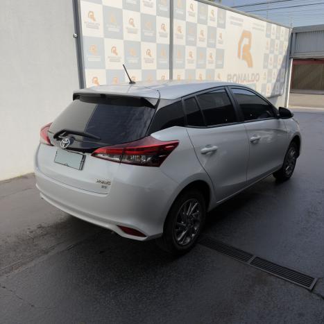 TOYOTA Yaris Hatch 1.5 16V 4P FLEX XS CONNECT MULTIDRIVE AUTOM�TICO CVT, Foto 4
