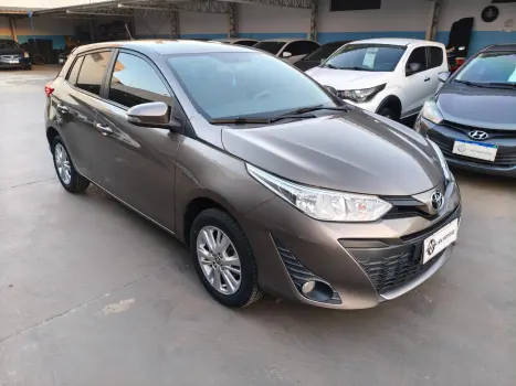TOYOTA Yaris Hatch 1.3 16V 4P FLEX XL PLUS TECH MULTIDRIVE AUTOM�TICO CVT, Foto 3