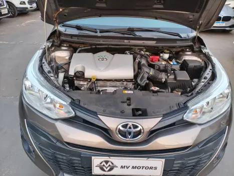 TOYOTA Yaris Hatch 1.3 16V 4P FLEX XL PLUS TECH MULTIDRIVE AUTOM�TICO CVT, Foto 10