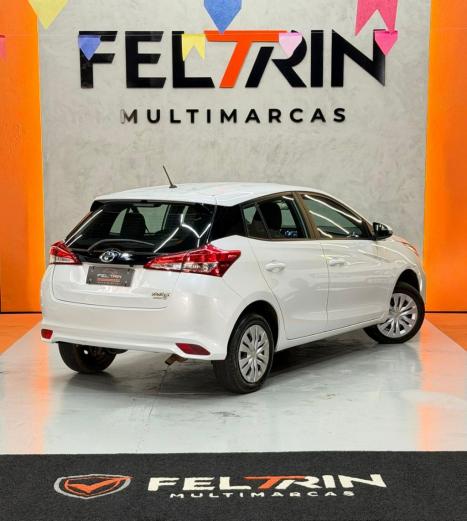 TOYOTA Yaris Hatch 1.5 16V 4P FLEX XL MULTIDRIVE AUTOM�TICO CVT, Foto 4