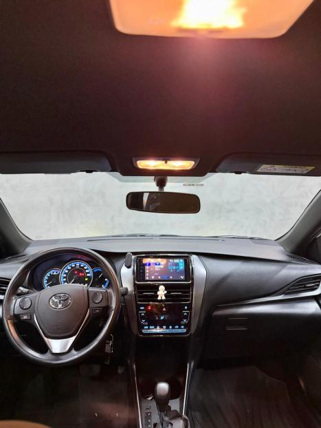 TOYOTA Yaris Hatch 1.5 16V 4P FLEX XL MULTIDRIVE AUTOM�TICO CVT, Foto 8